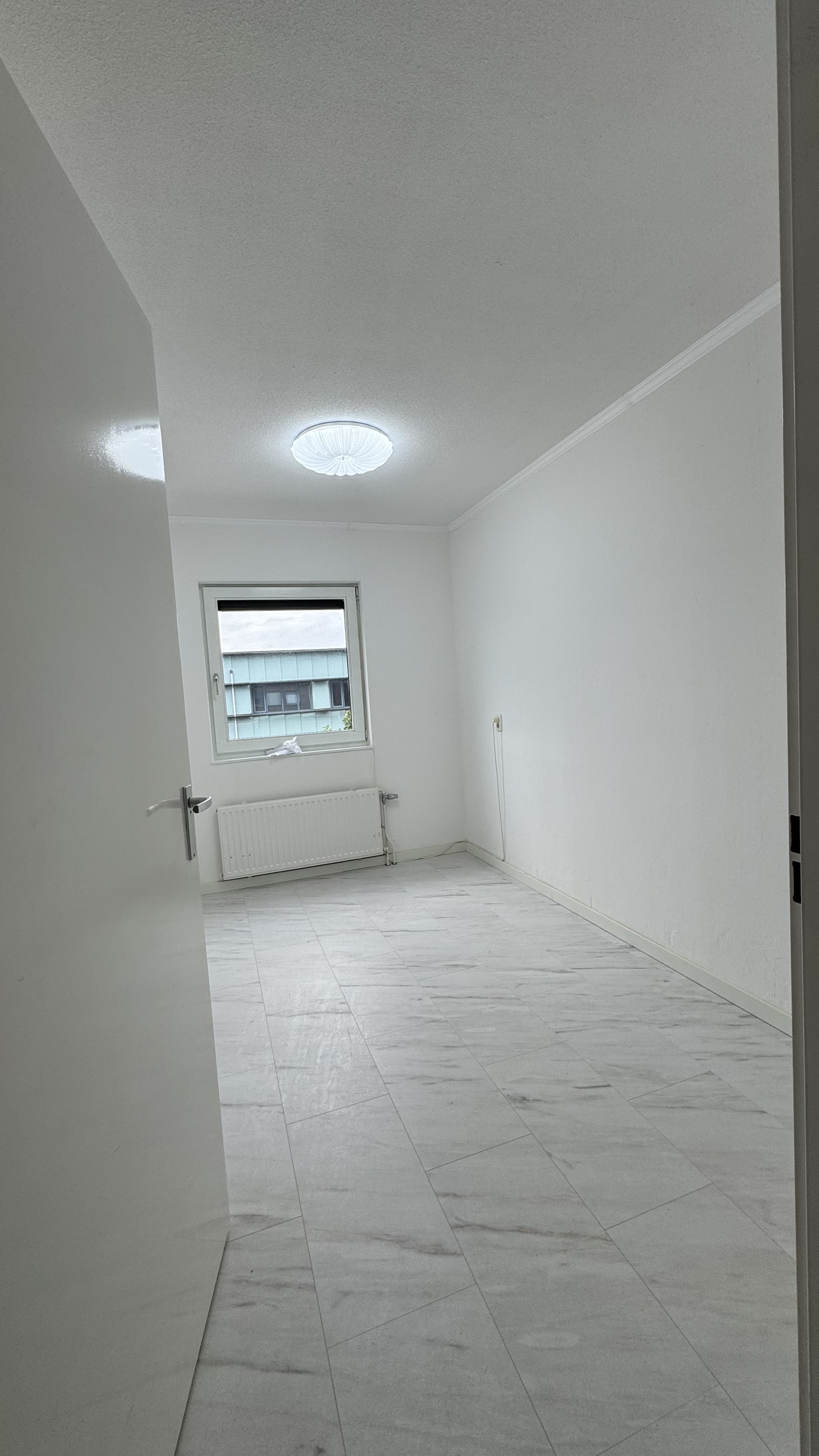 Meerdere plafondlampen geplaatst